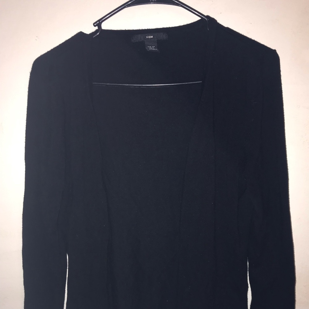 BLACK CARDIGAN!